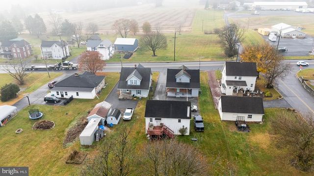 1631 E BUCHANAN TRAIL EAST E, Greencastle, PA 17225