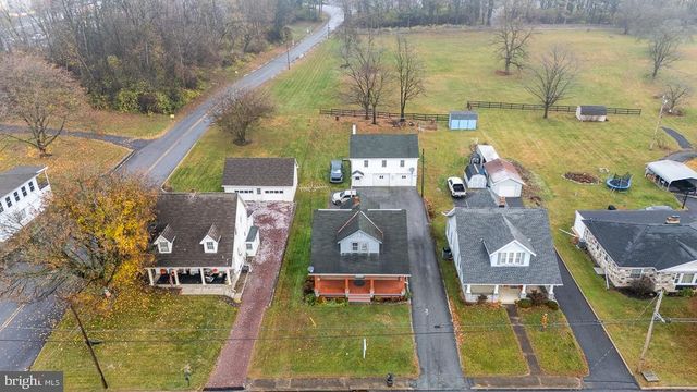 1631 E BUCHANAN TRAIL EAST E, Greencastle, PA 17225