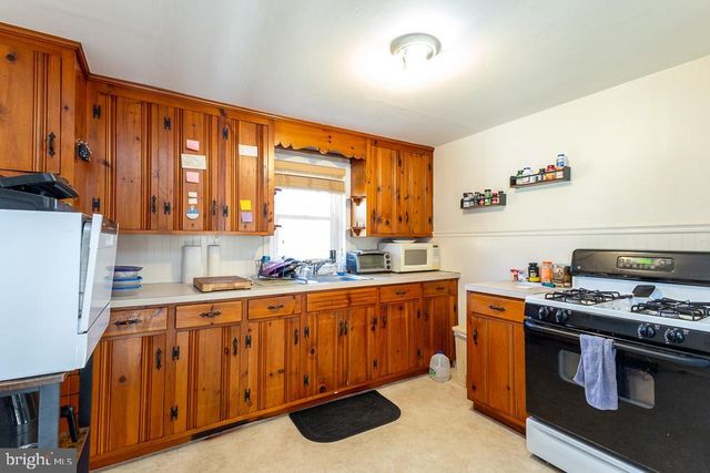 1631 E BUCHANAN TRAIL EAST E, Greencastle, PA 17225