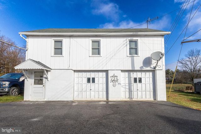 1631 E BUCHANAN TRAIL EAST E, Greencastle, PA 17225