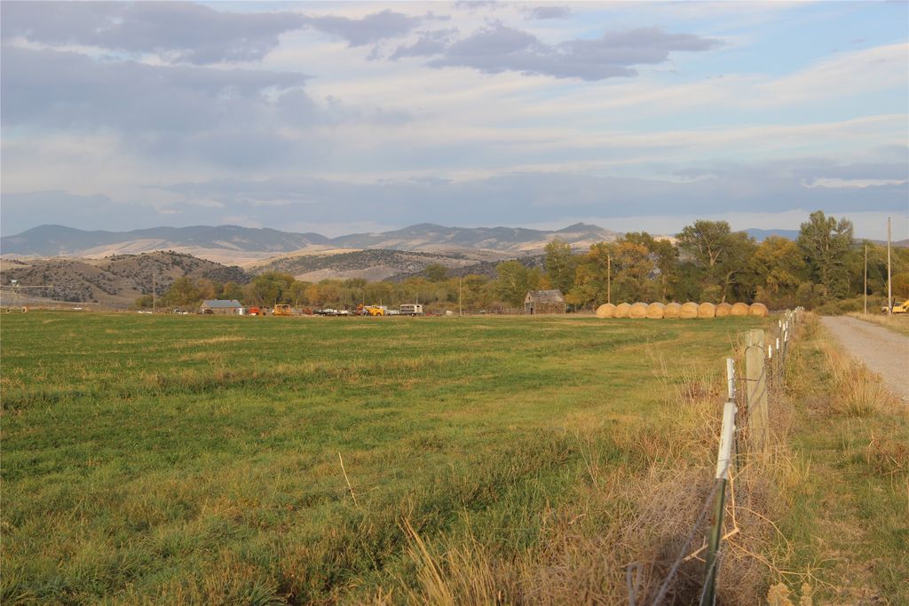 NHN Old Town Road, Three Forks, MT 59752 photo 17