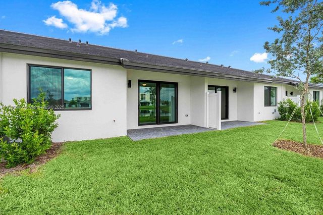 14800 Cumberland Drive Lum - 5-101, Delray Beach, FL 33446