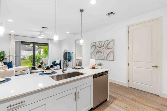 14800 Cumberland Drive Lum - 5-101, Delray Beach, FL 33446