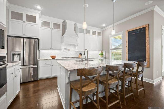 36397 Belle Savanne Ave, Geismar, LA 70734