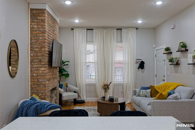 81 Grove Street, East Orange, NJ 07017