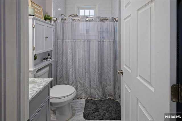 81 Grove Street, East Orange, NJ 07017