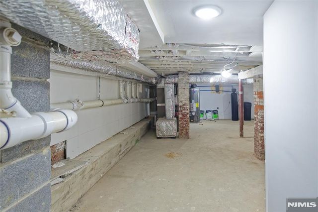 81 Grove Street, East Orange, NJ 07017