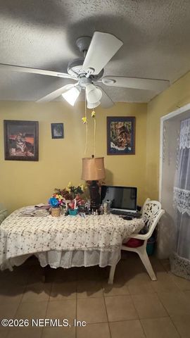 6721 ZIRCON Drive, Jacksonville, FL 32210