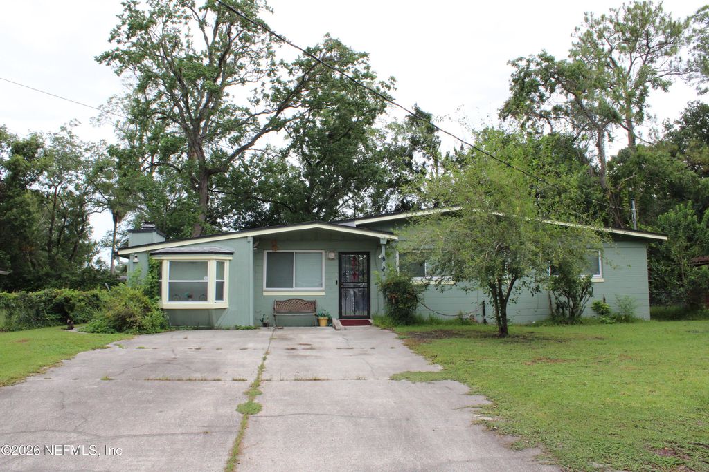 6721 ZIRCON Drive, Jacksonville, FL 32210