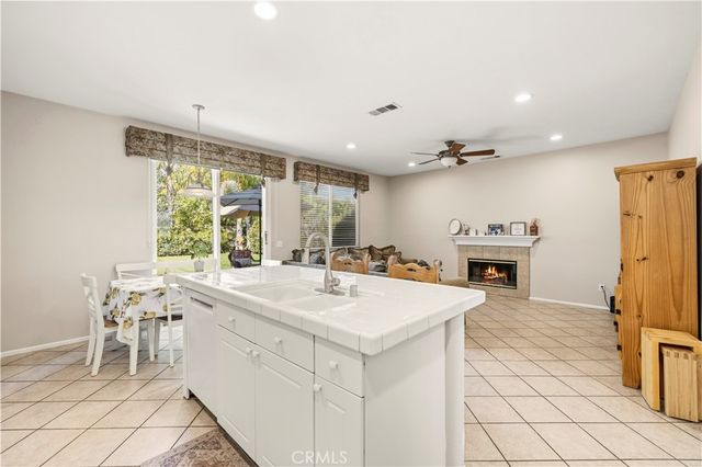 30457 Barcelona, Castaic, CA 91384