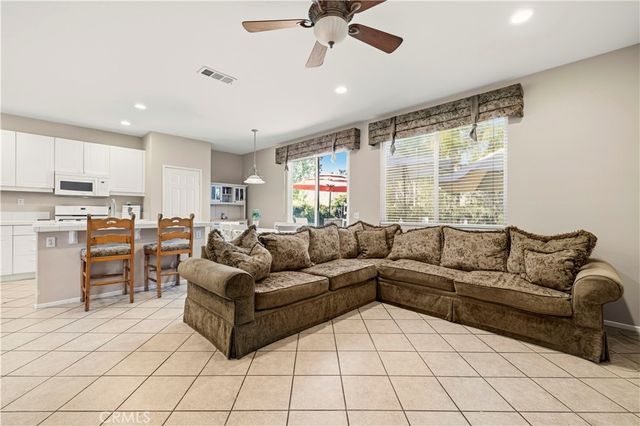 30457 Barcelona, Castaic, CA 91384