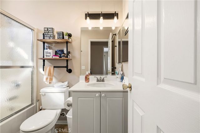 30457 Barcelona, Castaic, CA 91384