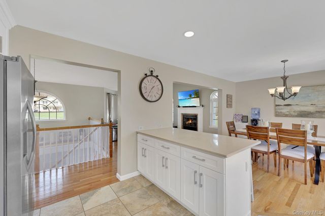 8 Dot Calm Drive, Otisville, NY 10963