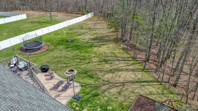8 Dot Calm Drive, Otisville, NY 10963