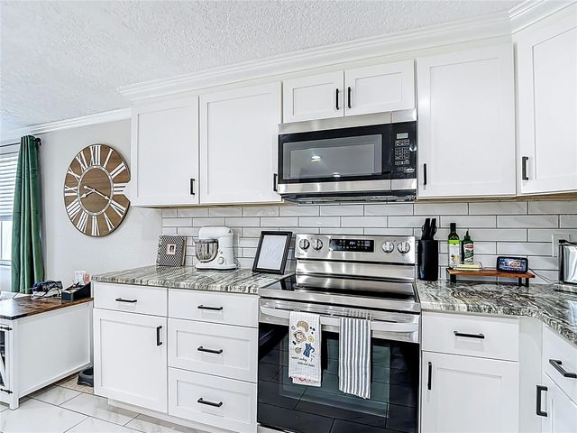 9430 PALM AVENUE, Port Richey, FL 34668