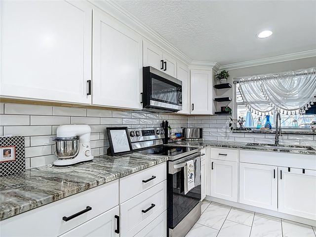 9430 PALM AVENUE, Port Richey, FL 34668