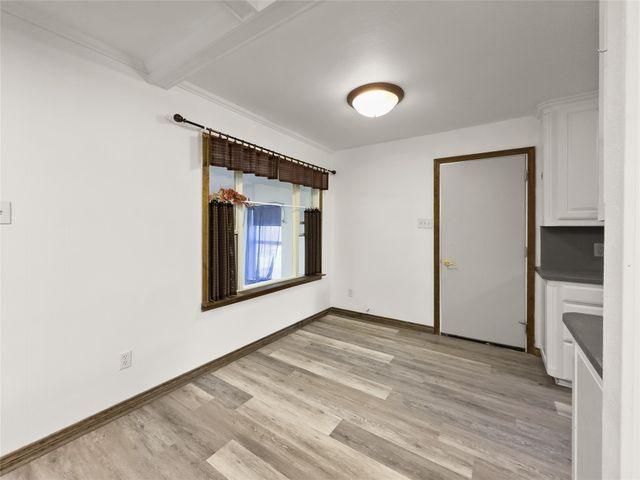 609 NW Lorna Street, Burleson, TX 76028