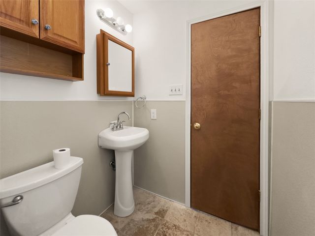 609 NW Lorna Street, Burleson, TX 76028