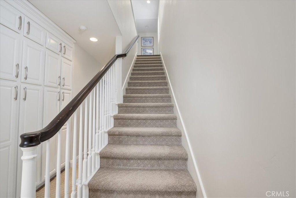 Image 25 of property listing at 617 12th, Huntington Beach, CA 92648
