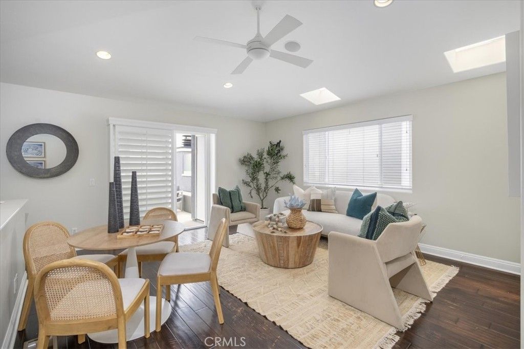Image 27 of property listing at 617 12th, Huntington Beach, CA 92648