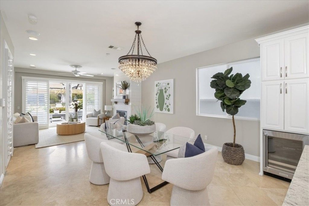 Image 7 of property listing at 617 12th, Huntington Beach, CA 92648