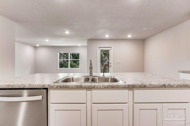 1936 High Ridge Ct, Pensacola, FL 32534