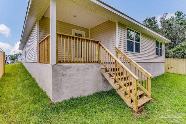 1936 High Ridge Ct, Pensacola, FL 32534