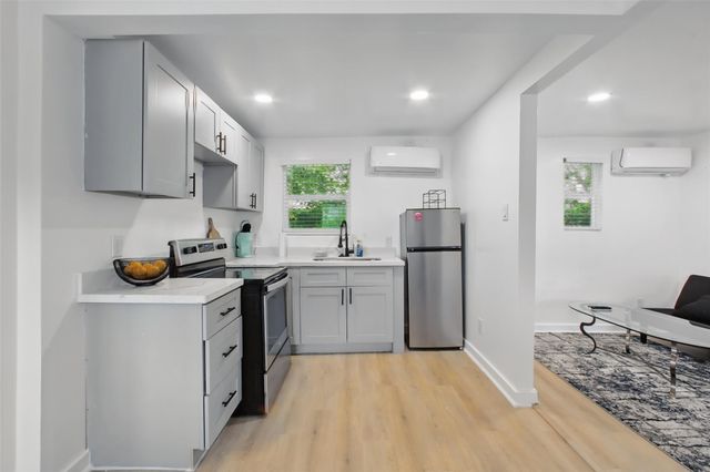 4705 Pease Street, Houston, TX 77023