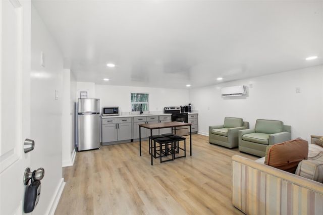 4705 Pease Street, Houston, TX 77023