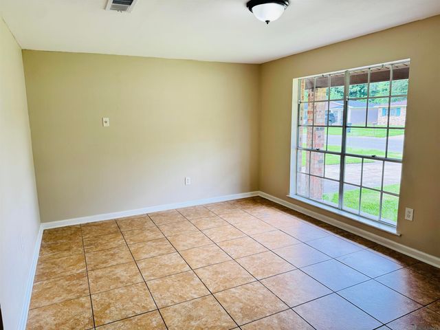5776 Atlanta Ave, Baton Rouge, LA 70812