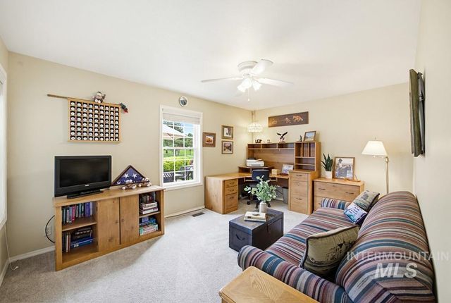 792 N Nicklaus Ln, Eagle, ID 83616