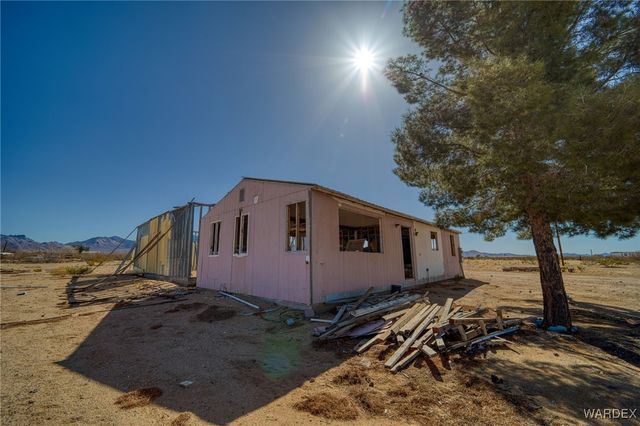 14852 N Edgemont Road, Dolan Springs, AZ 86441