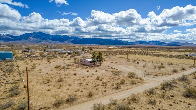 14852 N Edgemont Road, Dolan Springs, AZ 86441