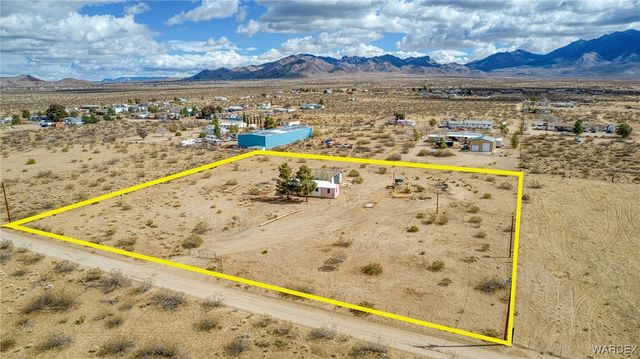 14852 N Edgemont Road, Dolan Springs, AZ 86441