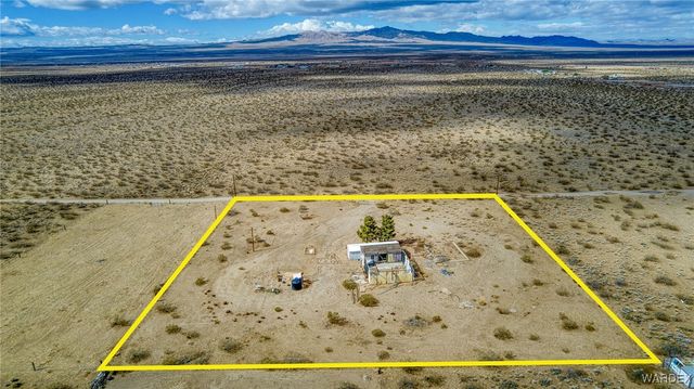14852 N Edgemont Road, Dolan Springs, AZ 86441