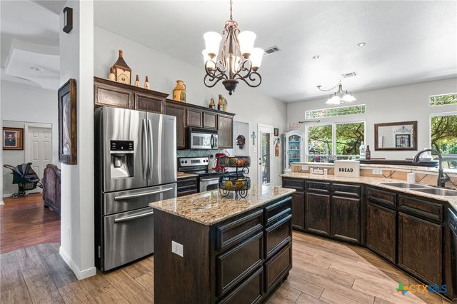 540 County Road 3351, Kempner, TX 76539