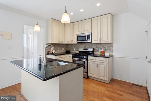 625 DAYTON RD, Bryn Mawr, PA 19010
