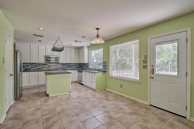 59 W Gaslight Place, Spring, TX 77382