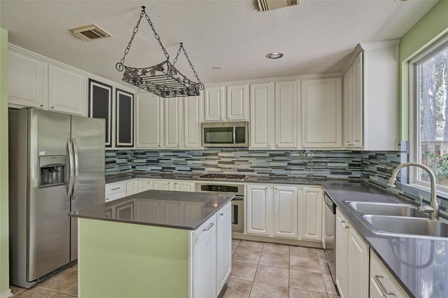 59 W Gaslight Place, Spring, TX 77382