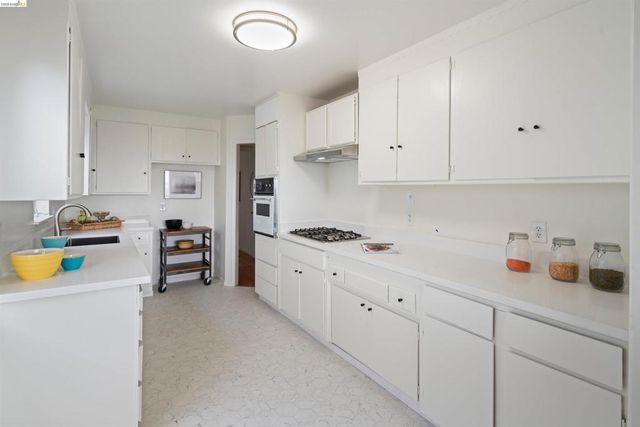 5941 Harbor View Ave, San Pablo, CA 94806