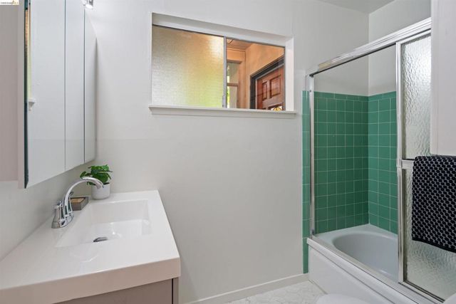 5941 Harbor View Ave, San Pablo, CA 94806