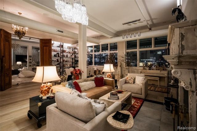 2987 Franklin Street PENTHOUSE, Detroit, MI 48207
