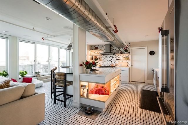 2987 Franklin Street PENTHOUSE, Detroit, MI 48207