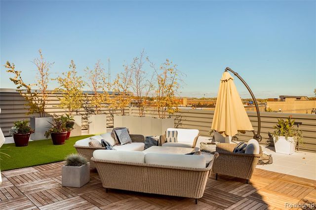 2987 Franklin Street PENTHOUSE, Detroit, MI 48207