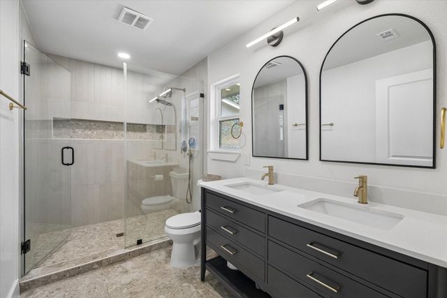 2018 Libbey Drive, Houston, TX 77018