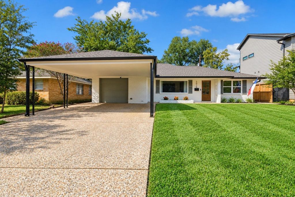 2018 Libbey Drive, Houston, TX 77018