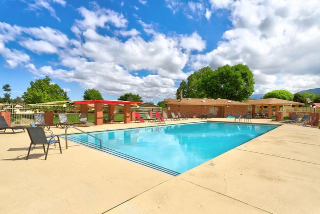 524 SEWARD PARK Avenue NE, Albuquerque, NM 87123