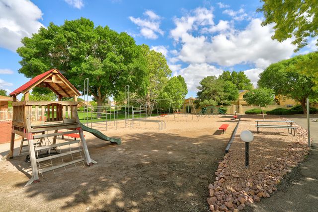 524 SEWARD PARK Avenue NE, Albuquerque, NM 87123