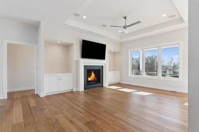 3120 Waterbury Drive, Cedar Falls, IA 50613