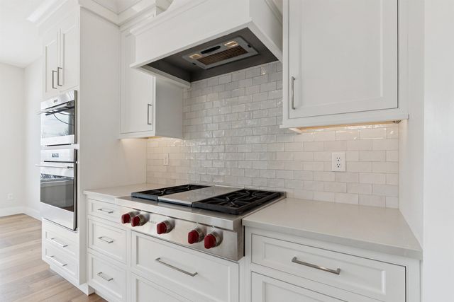 3120 Waterbury Drive, Cedar Falls, IA 50613